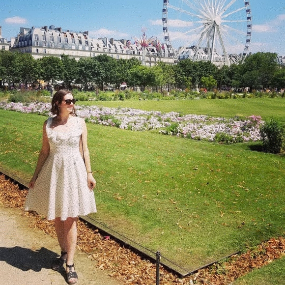 ❤🌻Meet your Posher, Victoria👩‍🎨🌿 - Picture 5 of 6